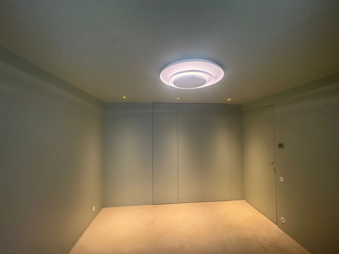 Interior lighting and finishing details